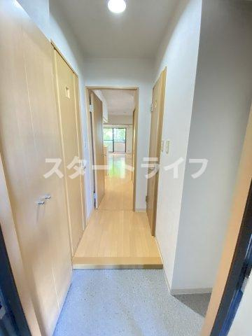 大阪市東淀川区東中島２丁目の賃貸マンションの玄関
