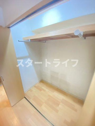 大阪市東淀川区東中島２丁目の賃貸マンションの収納