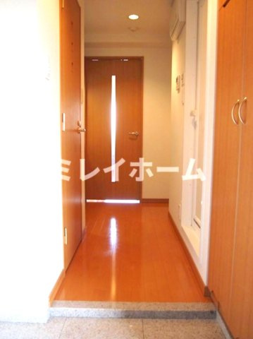 ルーブル南品川の玄関