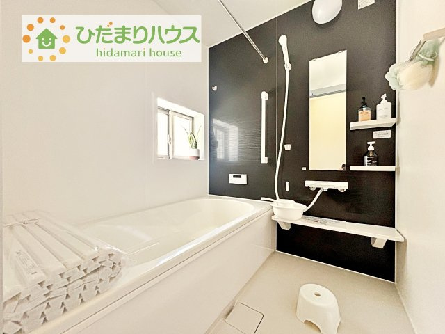 【浴室】 | 土浦市下高津3丁目347番　新築戸建　B号棟 | 今日も１日お疲れでした。広いお風呂で疲れを癒してください、、、♡