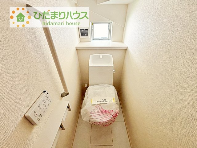 【トイレ】 | 土浦市下高津3丁目347番　新築戸建　B号棟 | トイレは1F、2F共に完備！取り合いになることがありませんね(^^)/