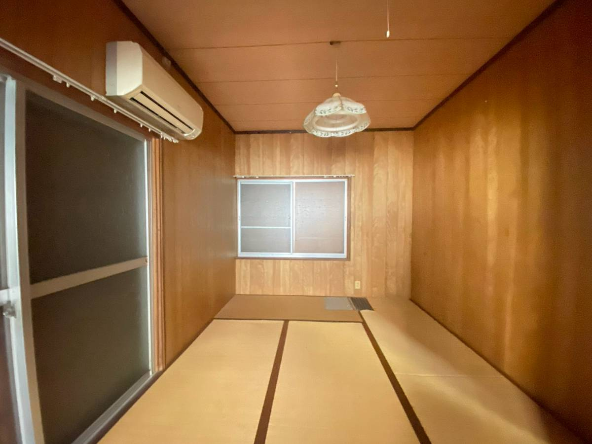 海南市大野中　中古戸建の和室