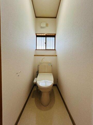 【トイレ】 | 掛川市吉岡戸建 | 温水洗浄便座設置