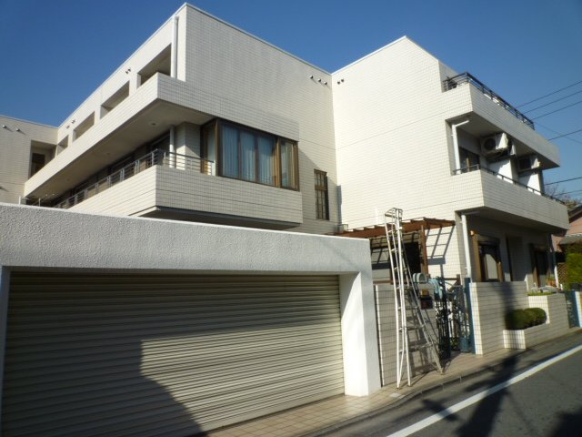 グレース桜のエントランス
