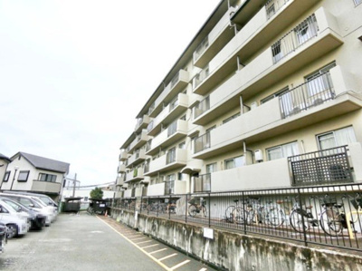 【駐車場】 | メゾン千里丘Ｔ棟5番街 | エイブルだけの嬉しいサービス、ご用意しております。詳細は、お気軽に当社までお問合せ下さいませ！エイブルだけの嬉しいサービス、ご用意しております。詳細は、お気軽に当社までお問合せ下さいませ！