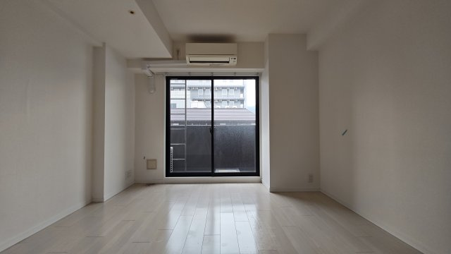 【居間・リビング】S-RESIDENCE神戸磯上通