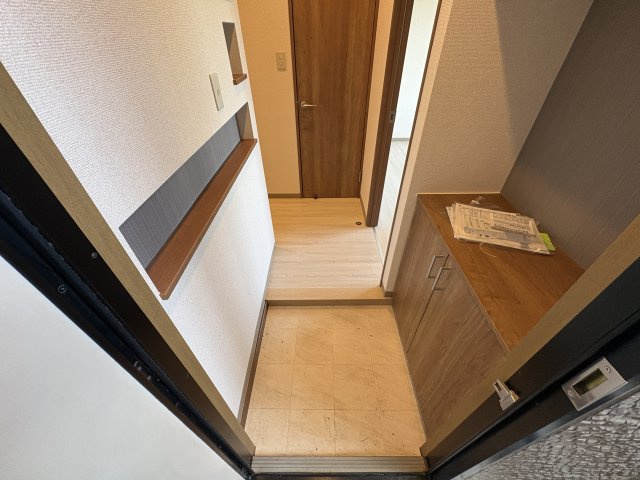 神戸市北区藤原台南町３丁目のハイツの玄関
