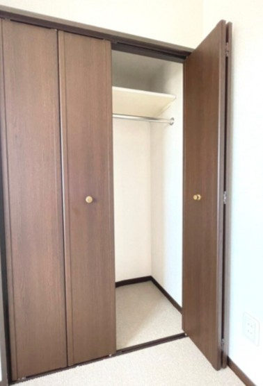 千葉市中央区院内１丁目の賃貸マンションの収納