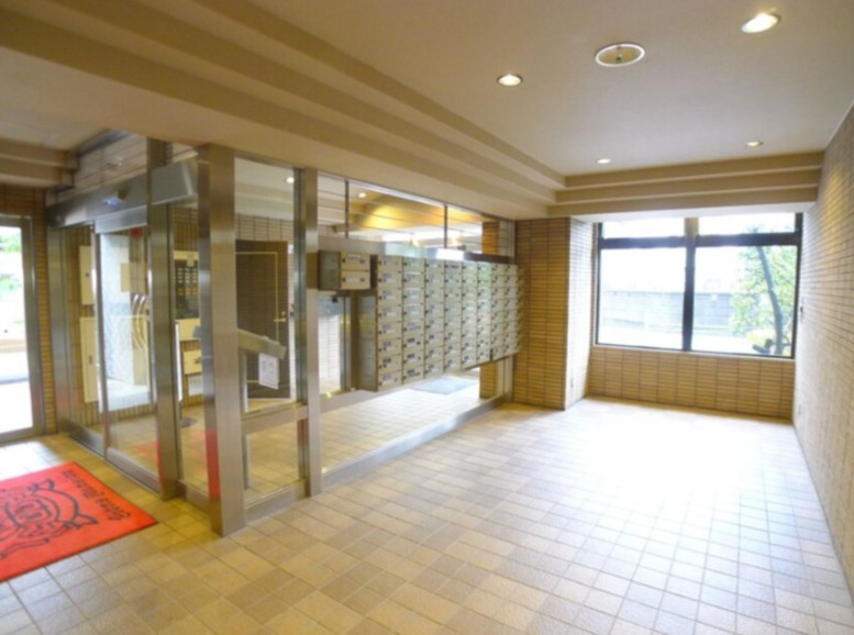 千葉市中央区院内１丁目の賃貸マンションのロビー