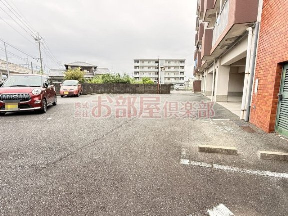 プレアール荒木の駐車場|駐車場です