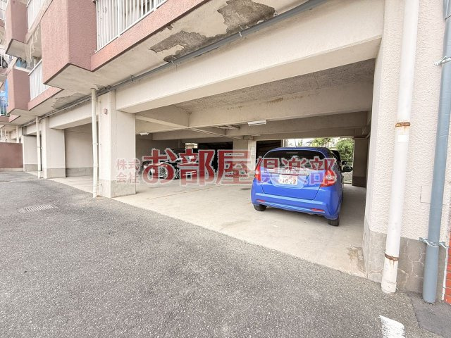 プレアール荒木の駐車場|駐車場です