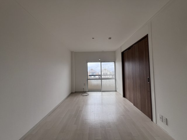 藤マンションの居間・リビング