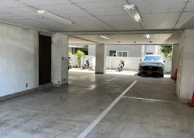 【駐輪場】 | マドレーヌ子安町 | マンションの駐輪場は、事前に空きがあるか確認を取ると安心です。せっかく入居したのに駐輪スペースがない！なんてことになったら大変ですよね。そこで、内見時や購入前にはまず事前に確認しておくと良いでしょう。