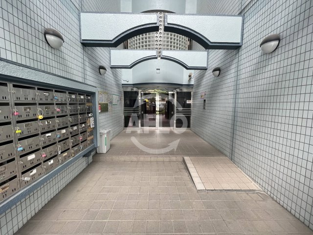 富士プラザⅡ中央　波除小学校のロビー|富士プラザII中央　ロビー