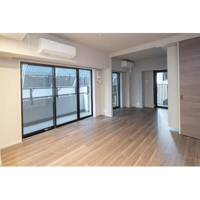ジオ四谷荒木町の居間・リビング
