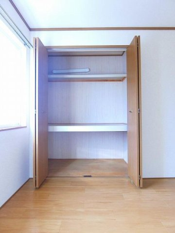 【収納】 | シャンドフルールＢ | こまごまとしたものを収納できそうですね