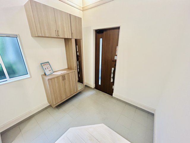 四街道市旭ケ丘3丁目2期【現地販売物件】の玄関