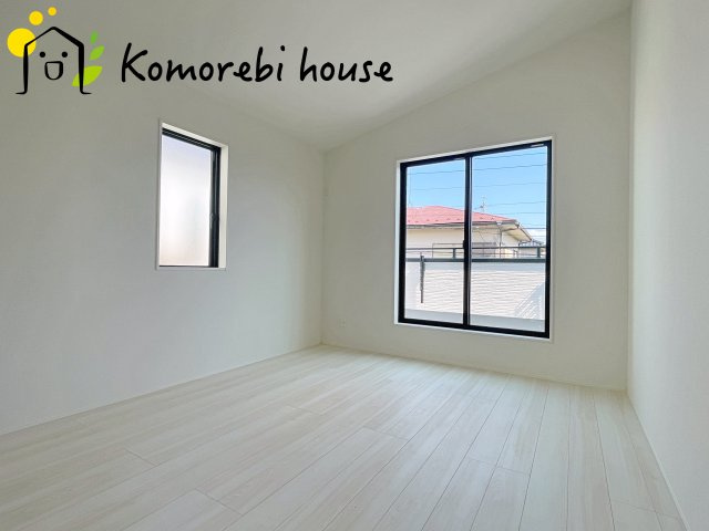さいたま市北区奈良町　10期　新築一戸建て　グラファーレ　02の寝室|落ち着いて過ごせるお部屋なので、寝室にいかがでしょうか
