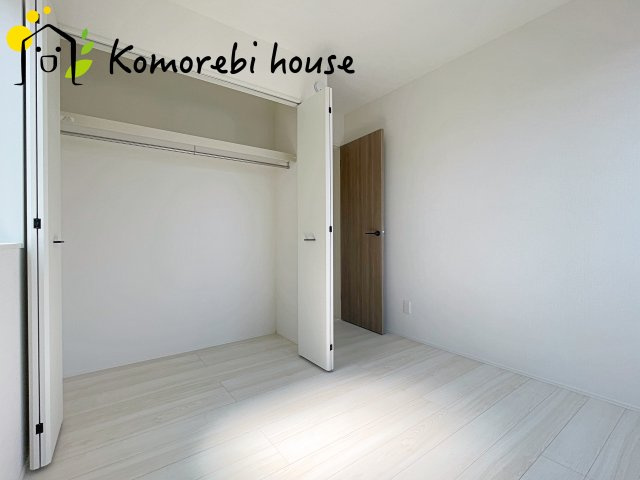 さいたま市北区奈良町　10期　新築一戸建て　グラファーレ　02の洋室|明るい洋室です