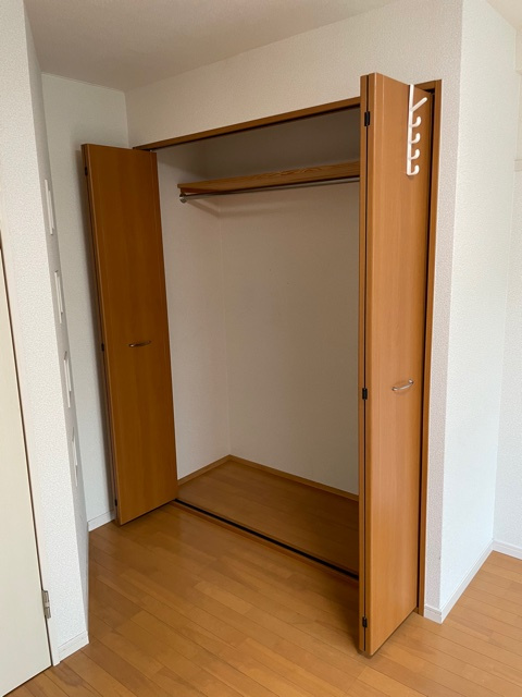 メゾンフジヨシの収納|大きなものも収納できそうです