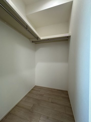 フジパレスＳＡＫＵＲＡの収納