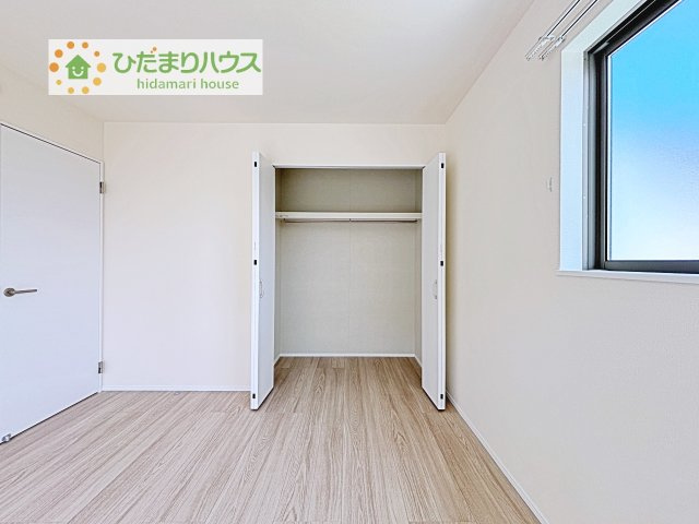 【収納】 | 土浦市下高津3丁目347番　新築戸建　A号棟 | ハンガーパイプ付でお洋服の出し入れもラクラクです！