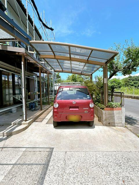 【駐車場】