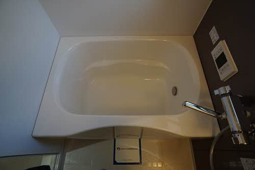 メゾンソレイユB棟の浴室
