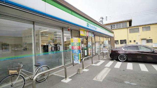 【周辺】 | ベルフラワ－博多 | ファミリーマート 大野城仲畑一まで600m
