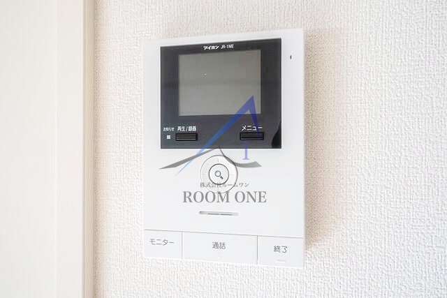 サクラガオカ荘のセキュリティ|モニター付きインターホンです。