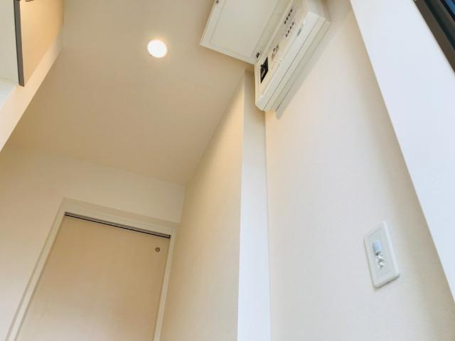 Ｒｉｋｇｒａｎｄｅの玄関|人感センサー付き照明器具