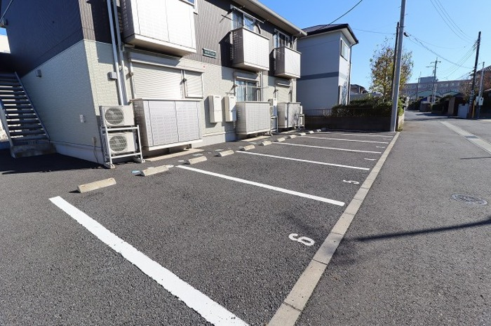 サンライトヒル厨の駐車場|駐車場
