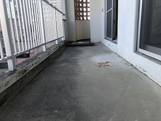 糸満市西崎６丁目のアパートの駐車場