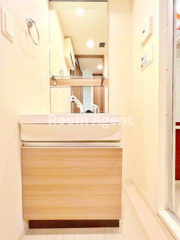 プレサンス錦ラウムの洗面所