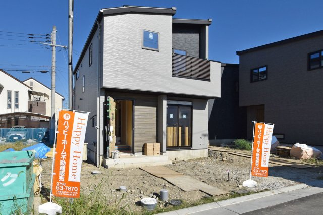 宝塚市山本野里1丁目新築一戸建て│4LDK+並列駐車2台可
