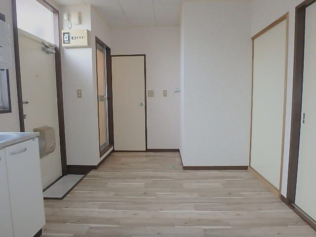 【居間・リビング】