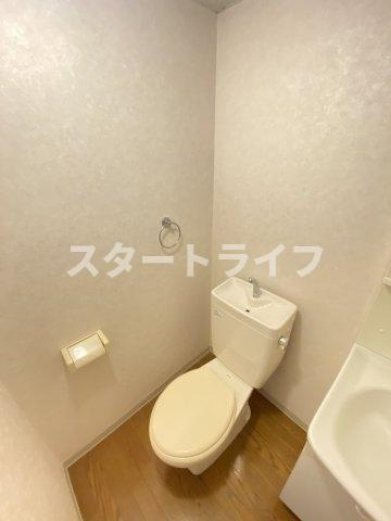 大阪市東淀川区東中島１丁目の賃貸マンションのトイレ