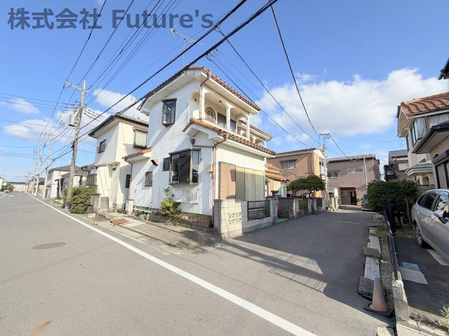 三郷市新和2丁目　建築条件無し売地の前面道路含む現地写真|前面道路含む現地写真です。