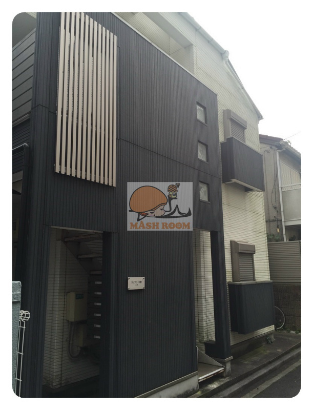 ラビアン中野A棟のエントランス