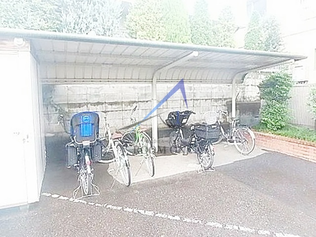 武蔵関マンション５号棟のその他共用部分|駐輪場です。