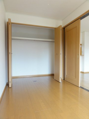 【内装】 | グレイス輝 | 明るい色調の室内です