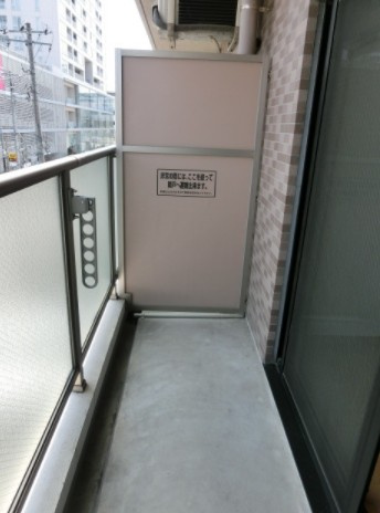 ラグジュアリーガーデン東松戸のバルコニー|※別部屋参考写真