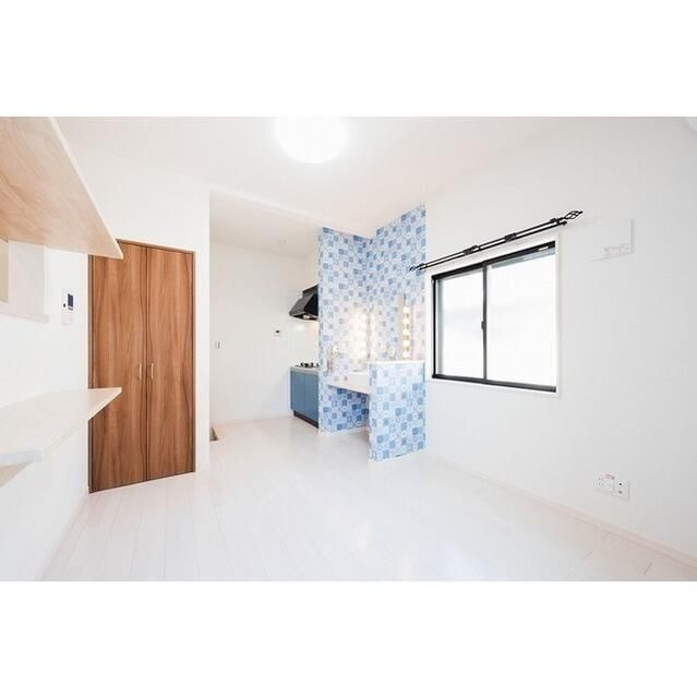 ＲａｄＩＡｎｃｅ大和田（レイディエンス大和田）の居間・リビング