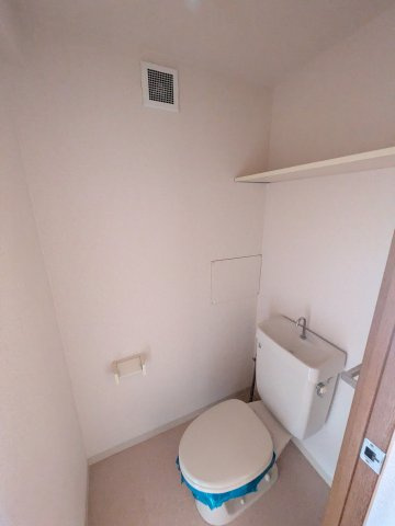 サンシャインヒルズのトイレ|前回募集時の写真です。現況優先