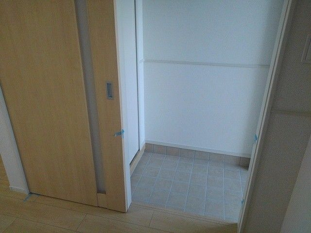 グランクレールＢの玄関