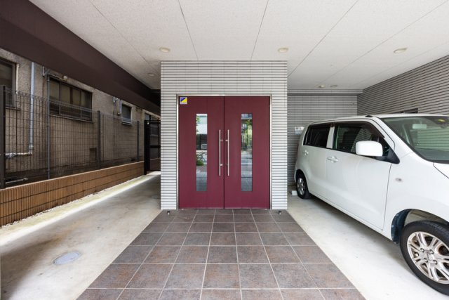 練馬区豊玉北４丁目の賃貸マンションのエントランス