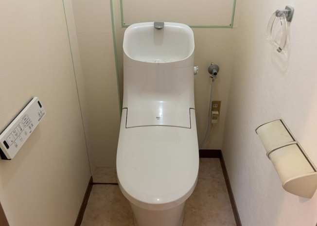 【トイレ】 | 相模原スカイハイツ | トイレは大きさや形、機能、抗菌性などが異なる多種多彩なタイプが各メーカーから出ています。それぞれに良さがあるため、事前にどういったタイプのトイレがいいのかをご家庭内で決めて、内見に行くといいでしょう。