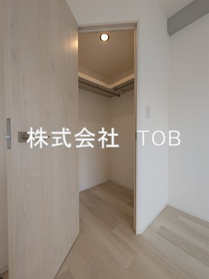 【収納】 | レジディア杉並方南町 | 洋室5.7帖　収納