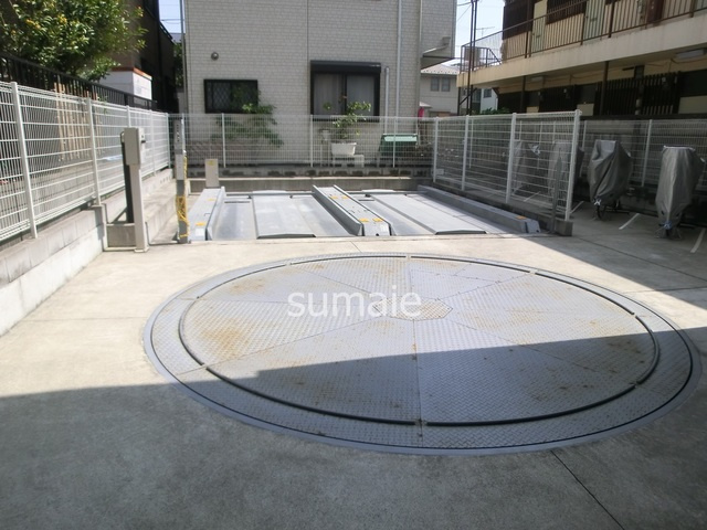 パルス小岩アネスタージュの駐車場|敷地内機械式駐車場。（要確認）