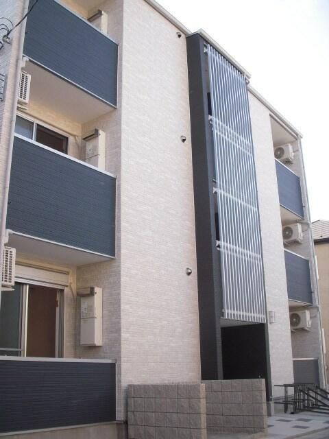 ＣＡＳＡ　Ｂ．Ｂ．　ＣＵＢＥの外観